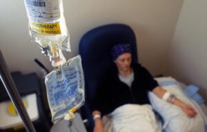 Amgen ajuda Ahpas a ampliar transporte de crianças e adolescentes com câncer
