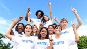 Prêmio VOL, criado para valorizar e incentivar o voluntariado no Brasil, recebe inscrições até 14/11