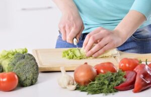 Iniciativa vai premiar cozinhas solidárias lideradas por mulheres
