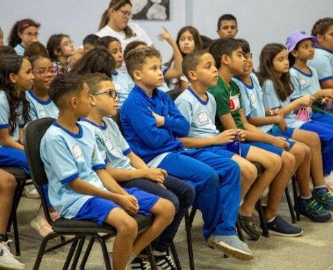 Projeto transforma vida de crianças pela visão