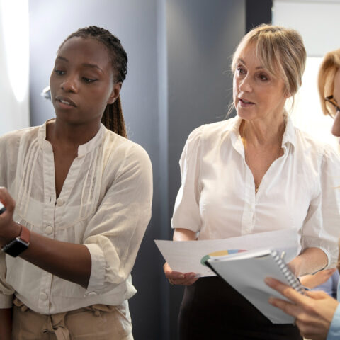 Mulheres são maioria nos CSCs, mas liderança segue desigual