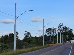 Expansão elétrica aquece mercado de postes de fibra de vidro