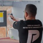 Renovação de CRAF pressiona procura por instrutor de tiro