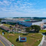 ABB reduz emissões e projeta meta net zero até 2050