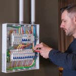 Eventos climáticos exigem atenção às instalações elétricas